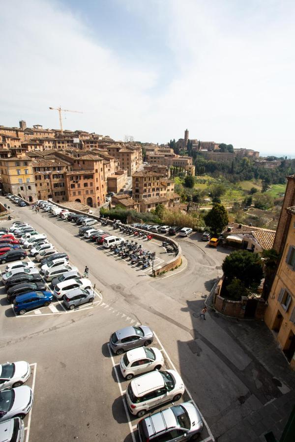 La Casa Del Dupre Lägenhet Siena Exteriör bild